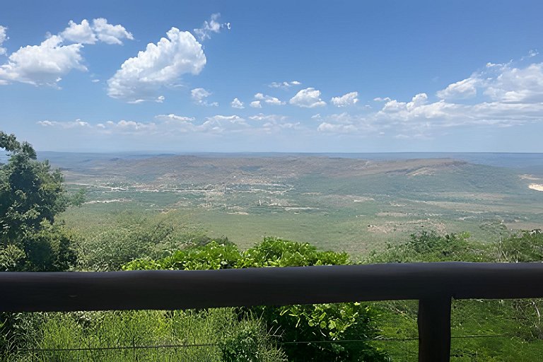 Vista que seduz: lareira, hidro e BalanCéu